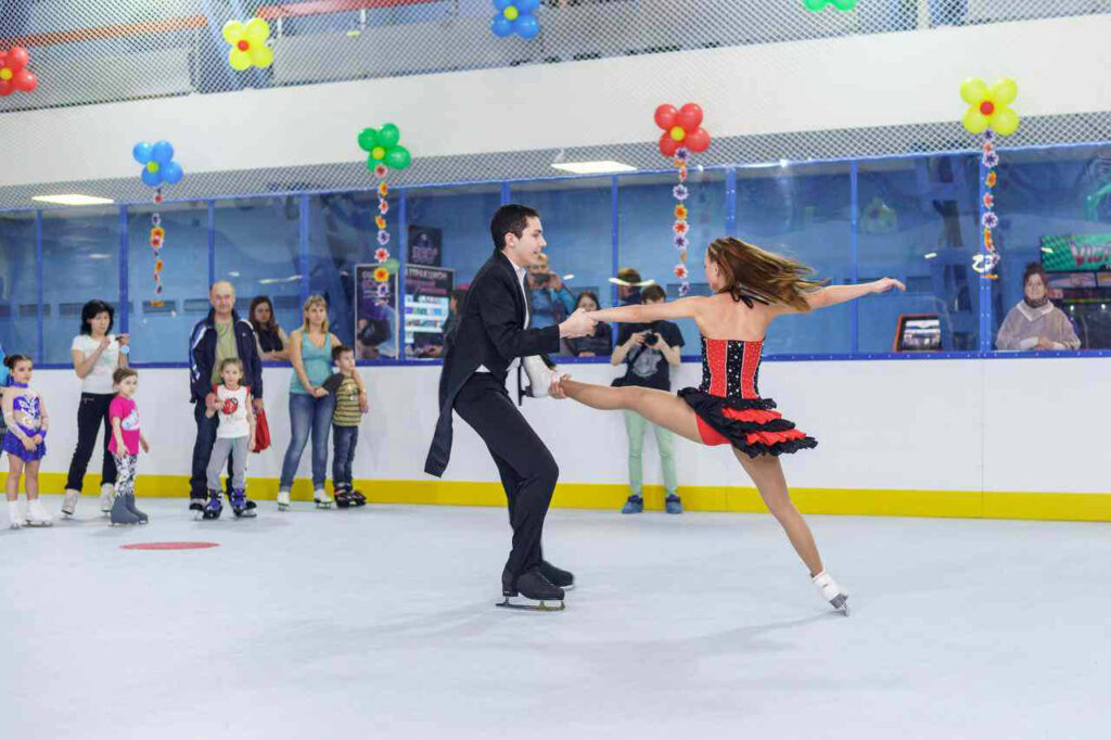 Super-Glide synthetic ice rink for figure skating practicing